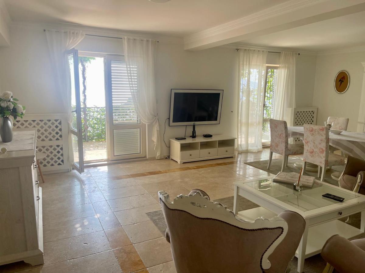 Apartments St Stefan Sveti Stefan Bagian luar foto